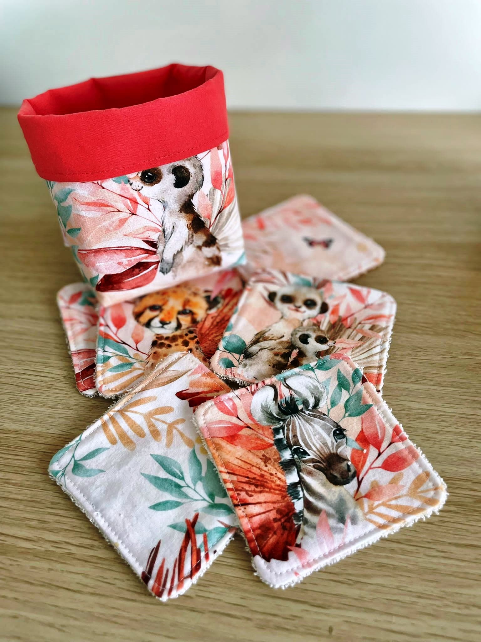 Panier 6 lingettes enfant en coton oeko tex et éponge de bambou - 100DRINE.BOBINE Animaux de la jungle multicolores