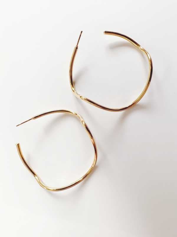 Boucles d'oreilles créoles dorées à l'or fin "Onde"