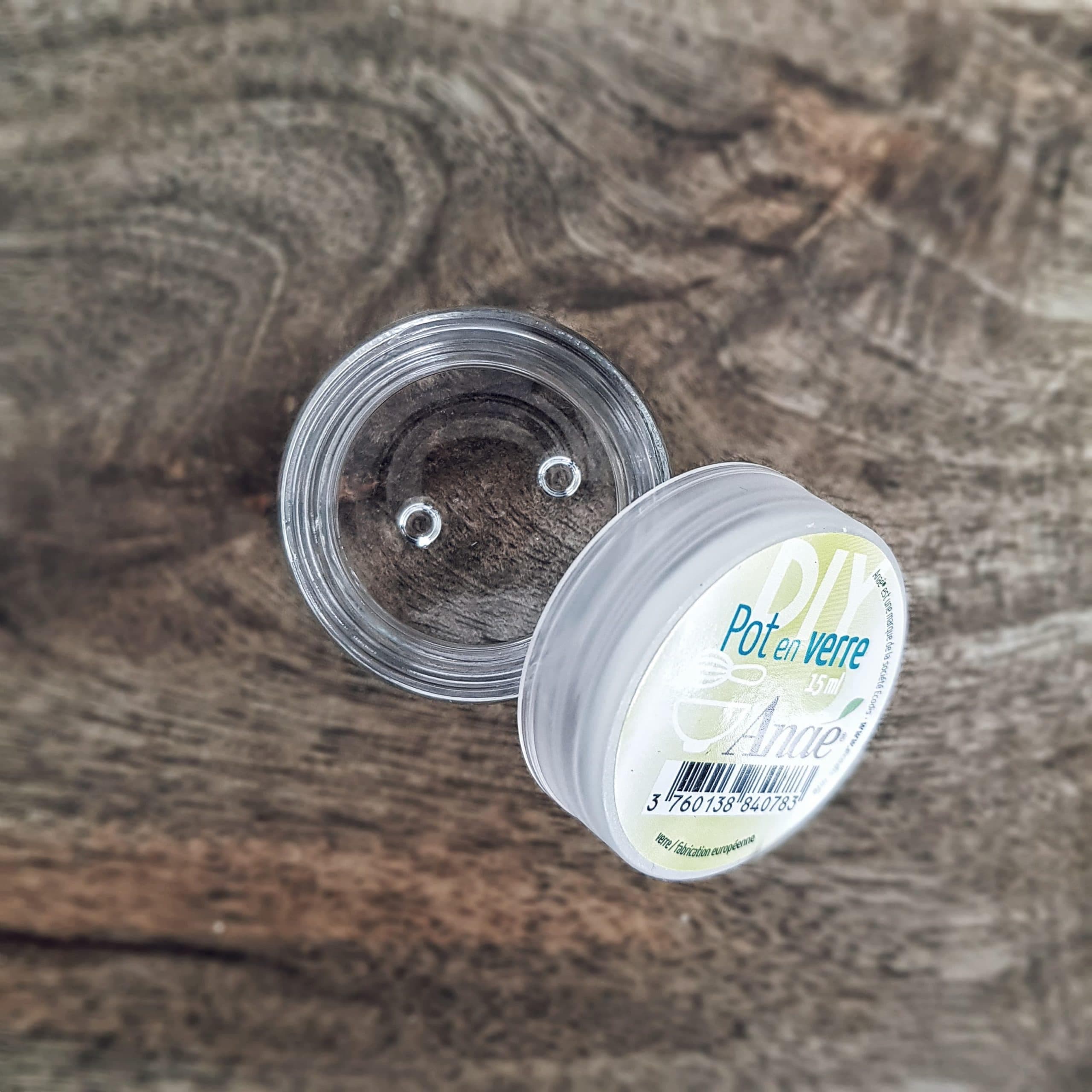 Petit pot en verre 15ml