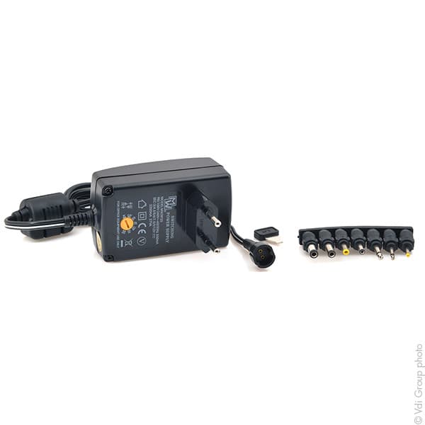 MW - Alimentation à découpage 3 à 12V/ 2.25A max. 100-240V