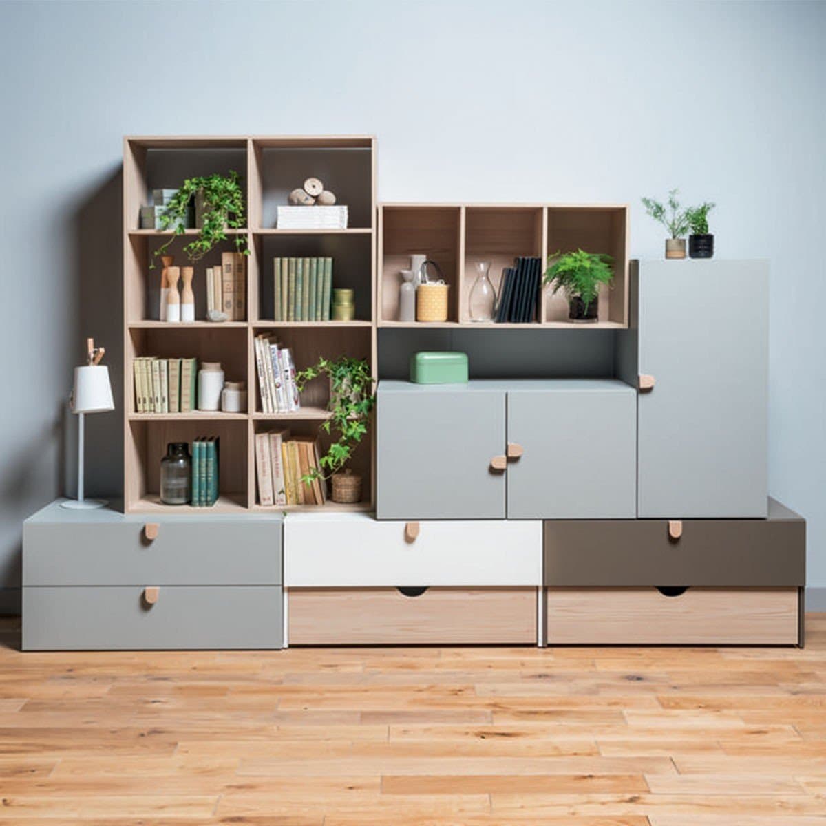 Commode Grise 2 Tiroirs avec Poignées Bois - Stige - Calicosy