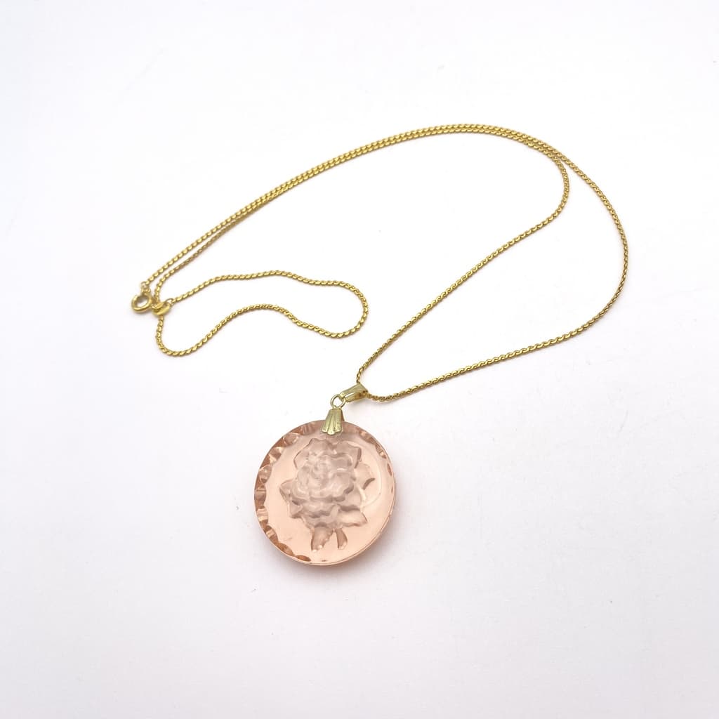 Pendentif en cristal poli gravé d'une rose - Rose